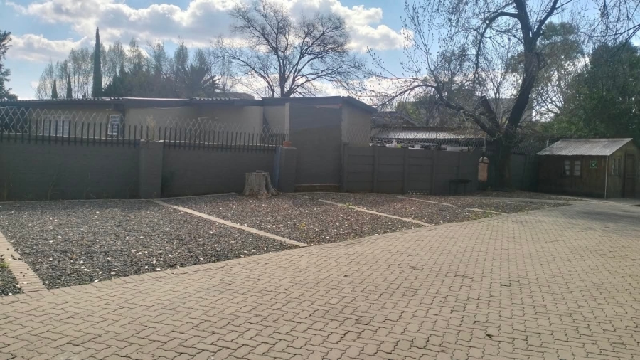 16 Bedroom Property for Sale in Universitas Free State